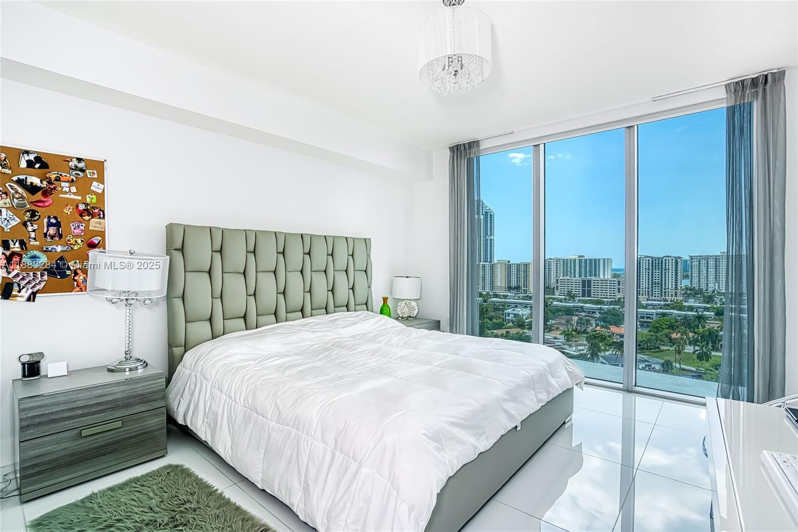 image Parque Towers Condo14