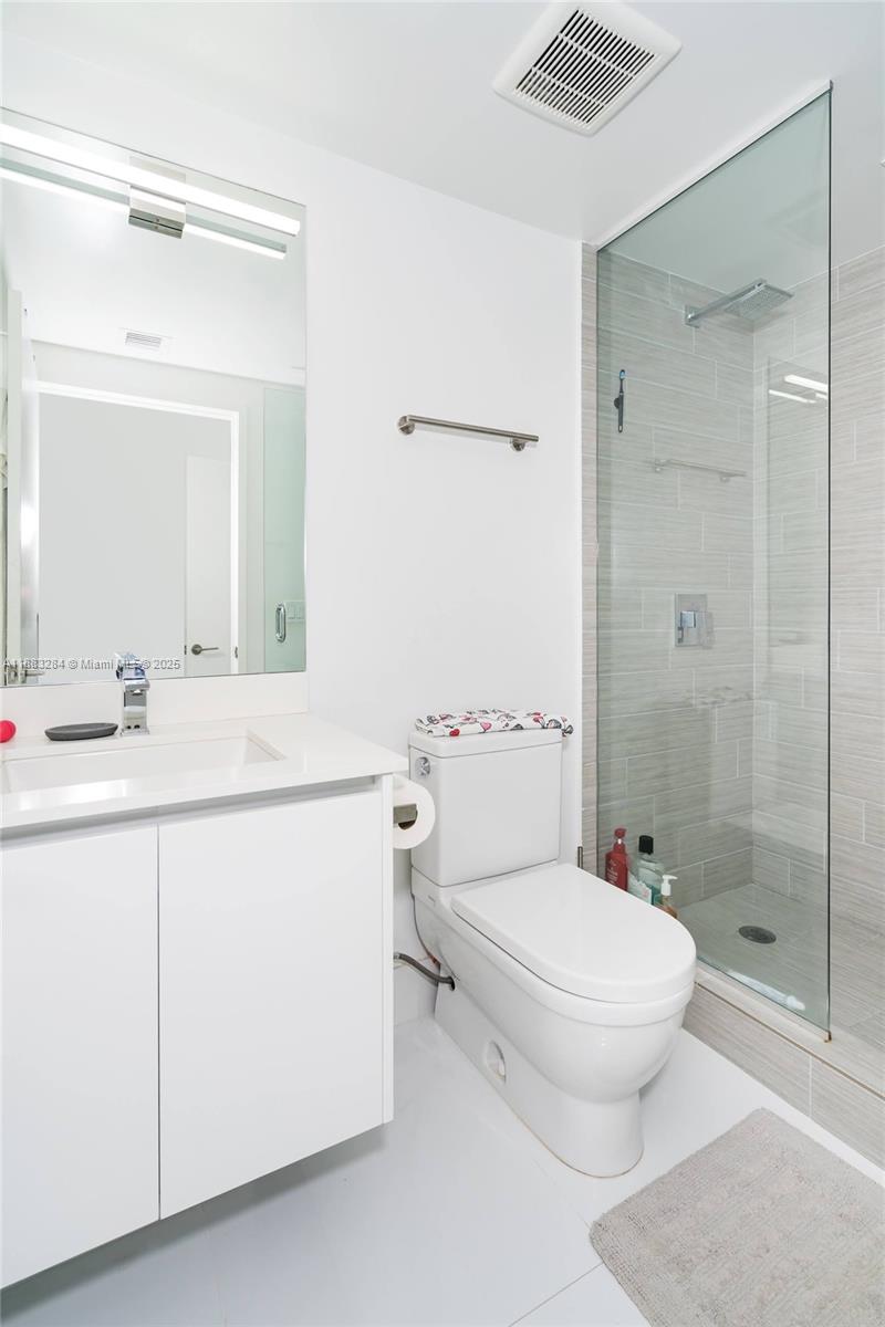 image Parque Towers Condo19
