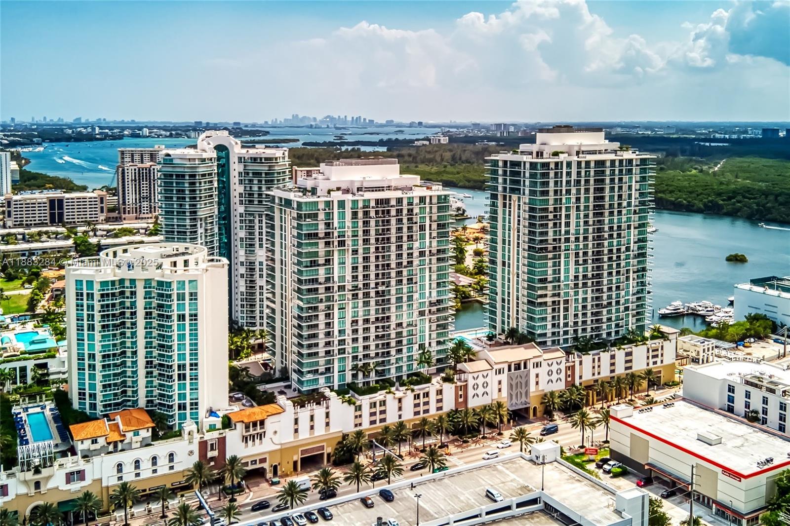 image Parque Towers Condo70
