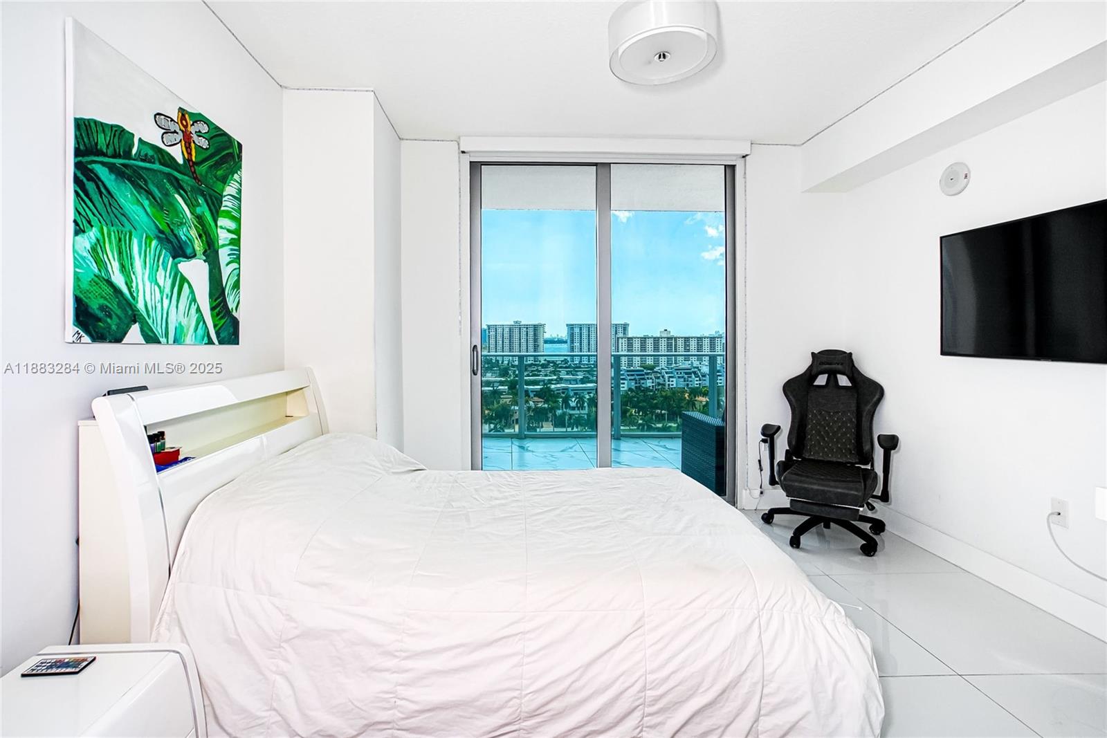 image Parque Towers Condo76