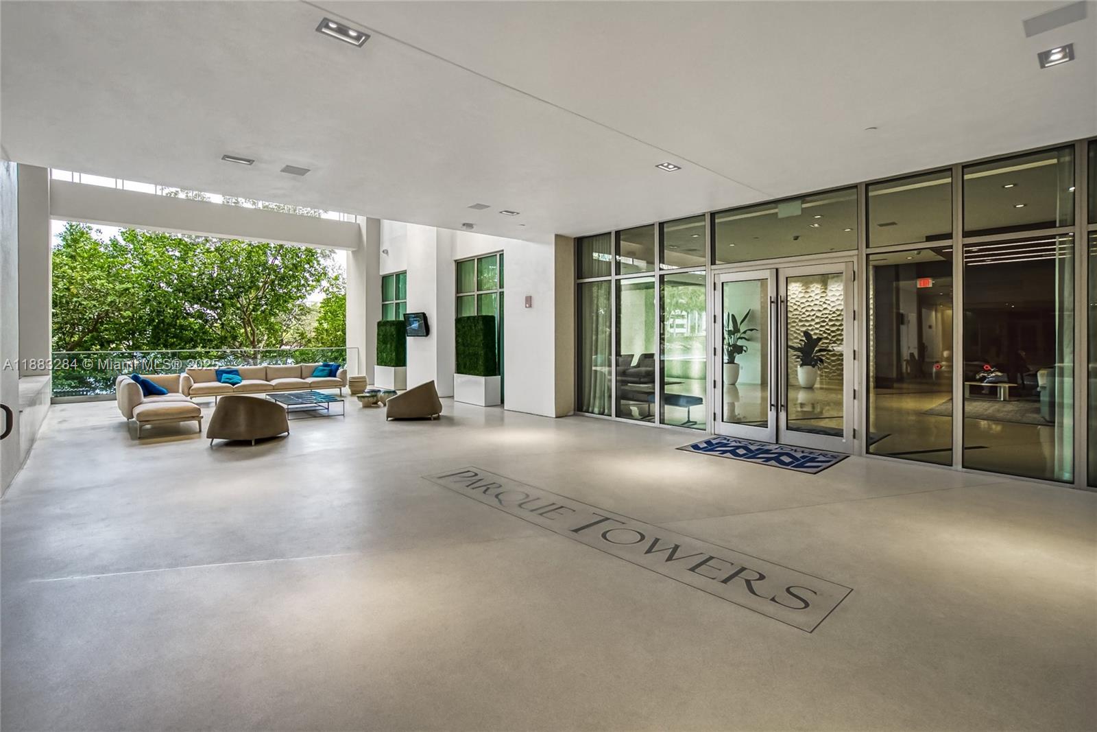 image Parque Towers Condo83