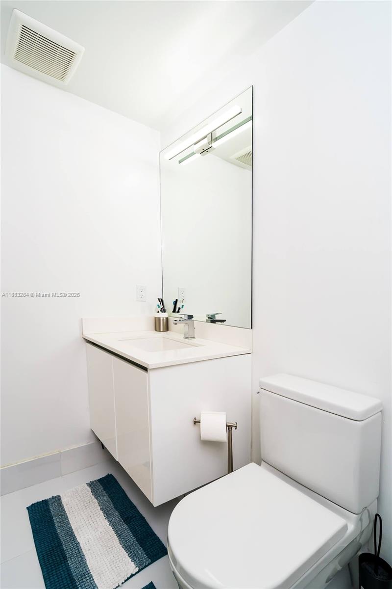 image Parque Towers Condo84