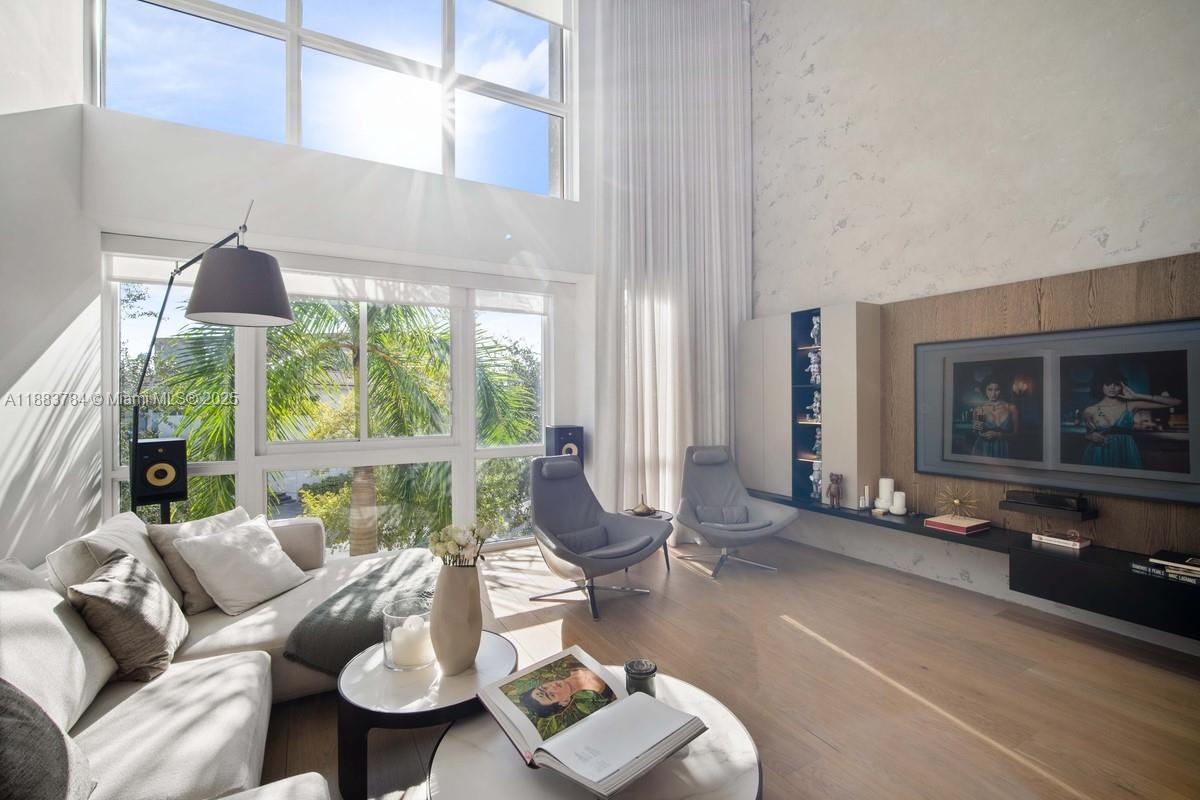 65 N Shore Dr #31C