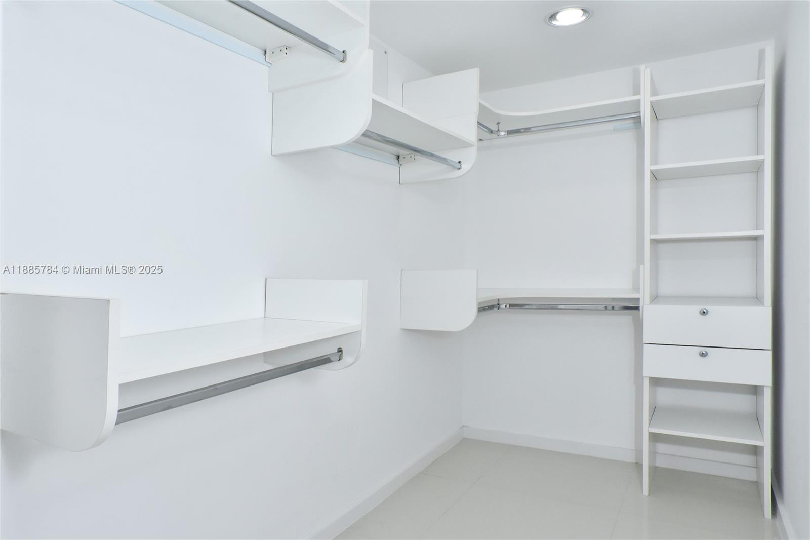 image 3030 Aventura14