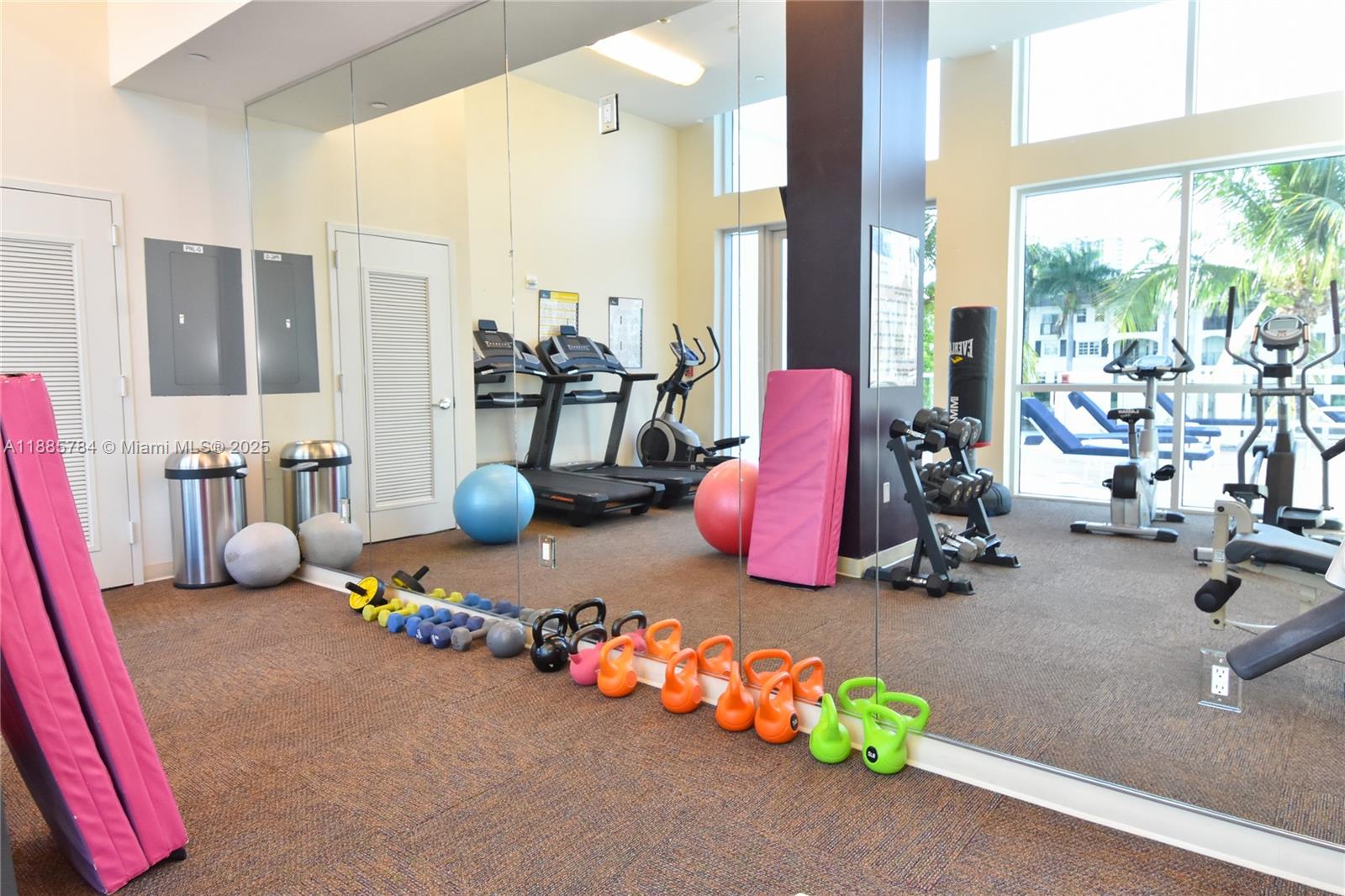 image 3030 Aventura25