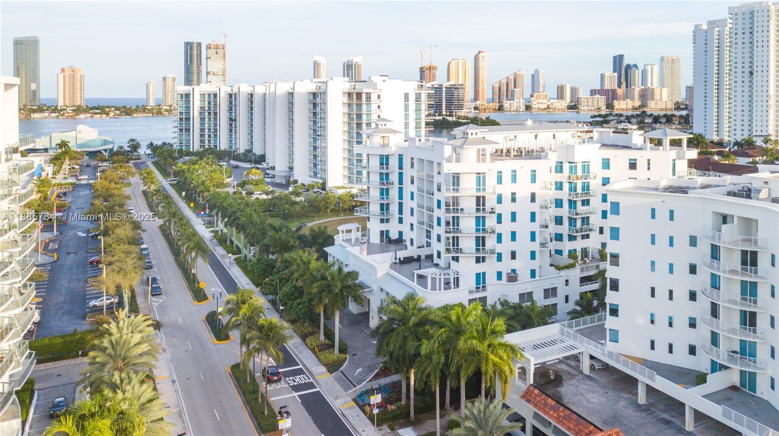 image 3030 Aventura28