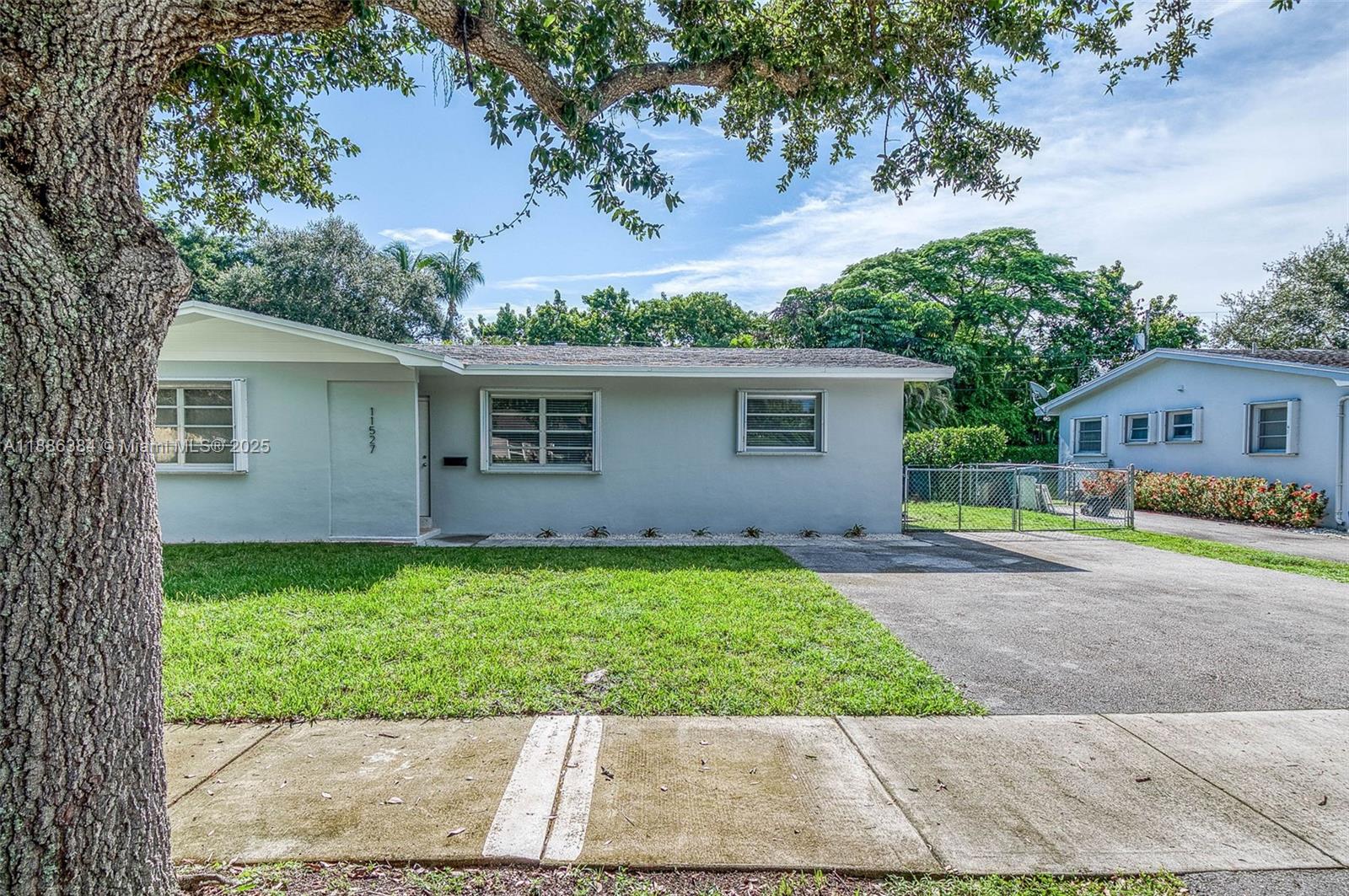 11527 SW 81st Rd #11527