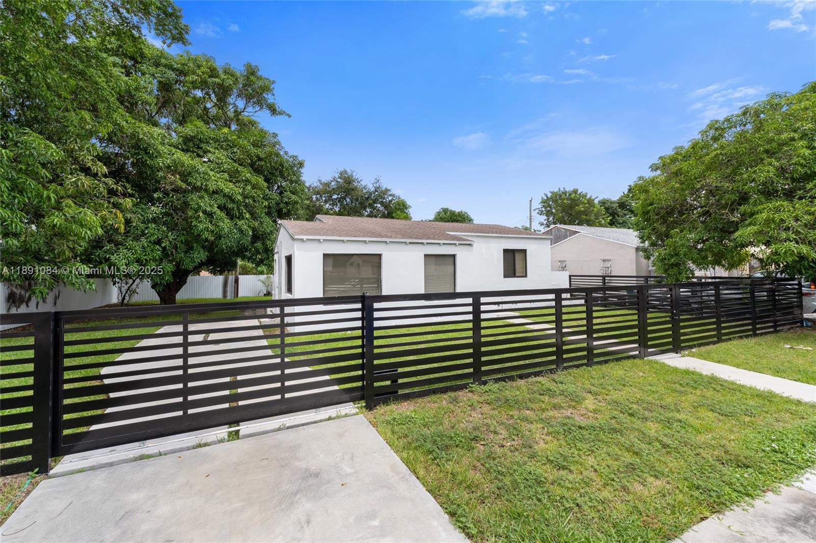 165 NW 46th St
