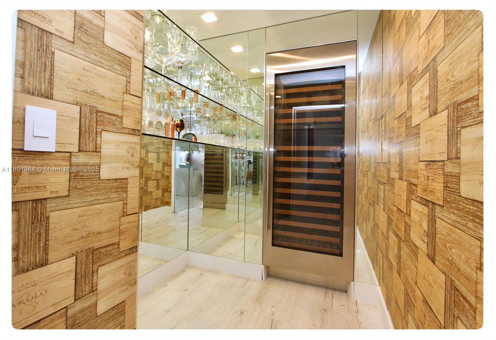 3500 Island Blvd #DPH01 Aventura, FL 33160