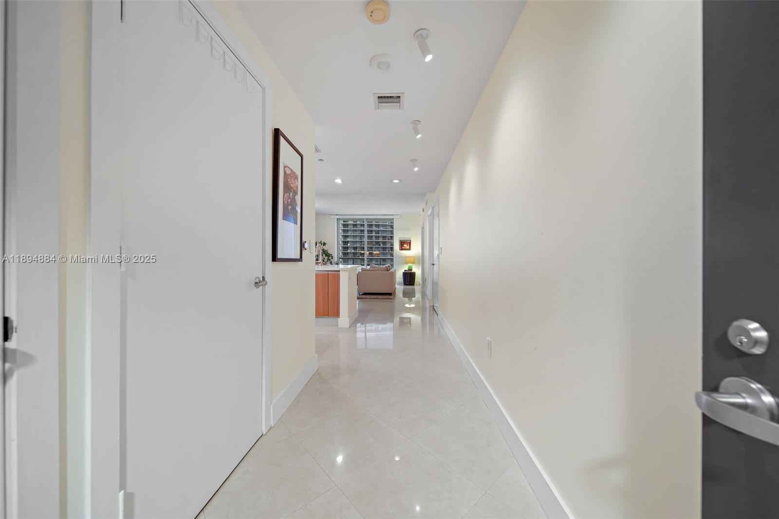 image 1060 Brickell28