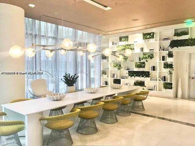 image Brickell Heights East24