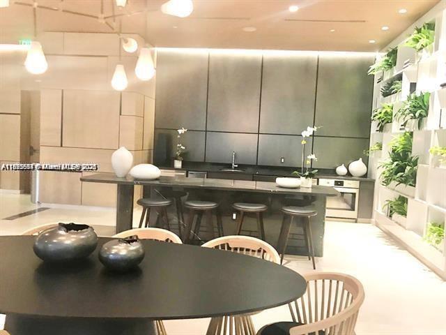 image Brickell Heights East30