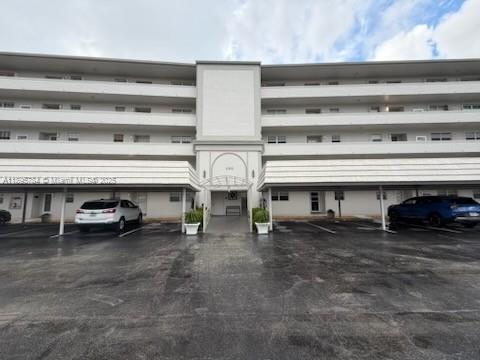 250 John F Kennedy Dr #303
