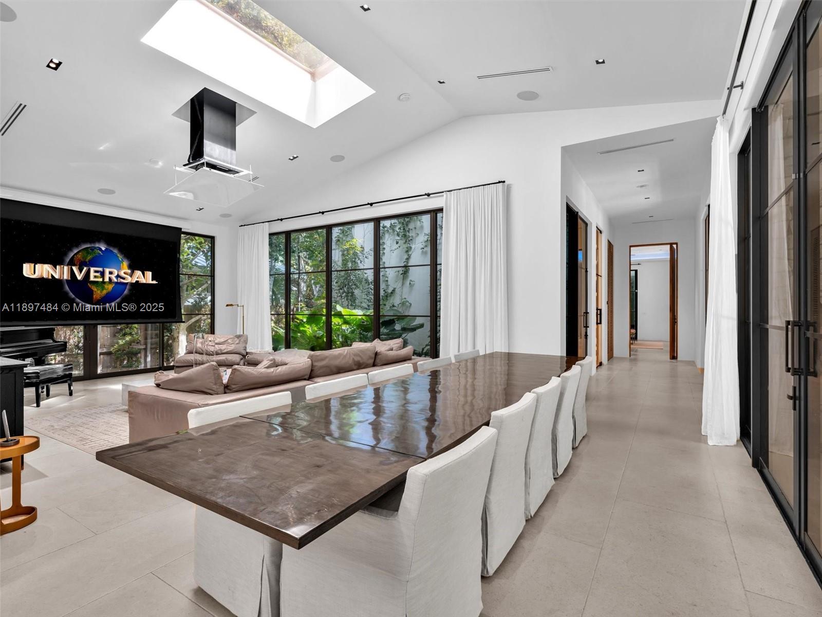 2931 Emathla St Miami, FL 33133