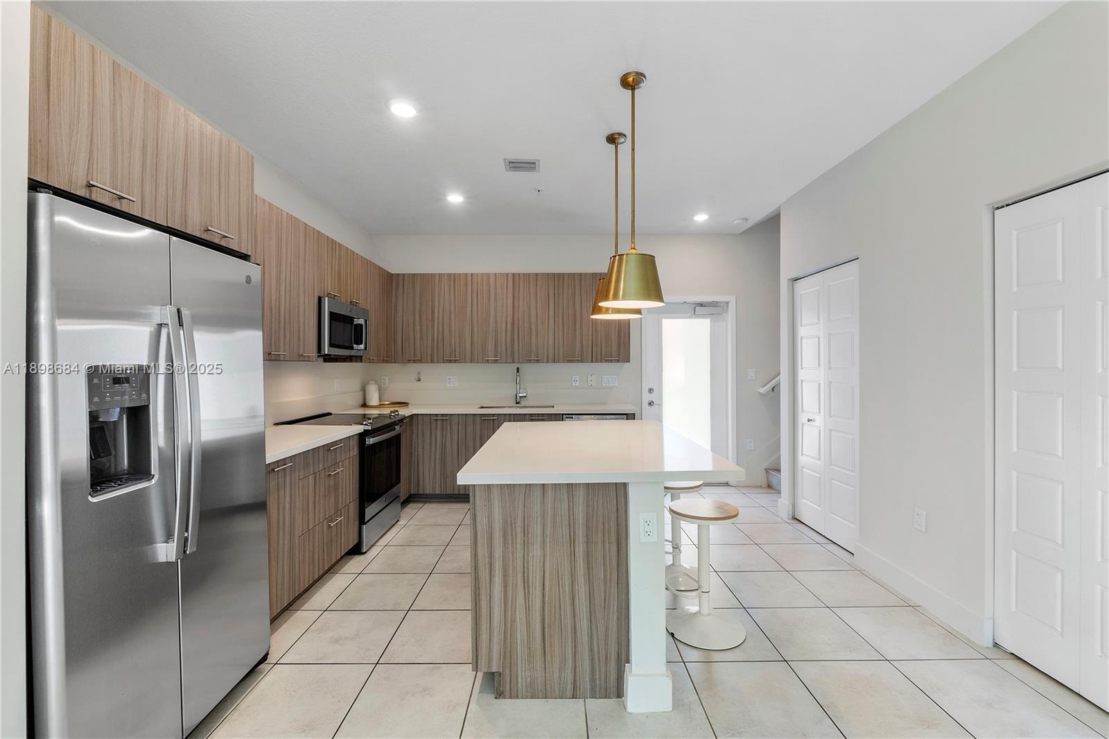 8301 NW 41st St #B-102 Doral, FL 33166