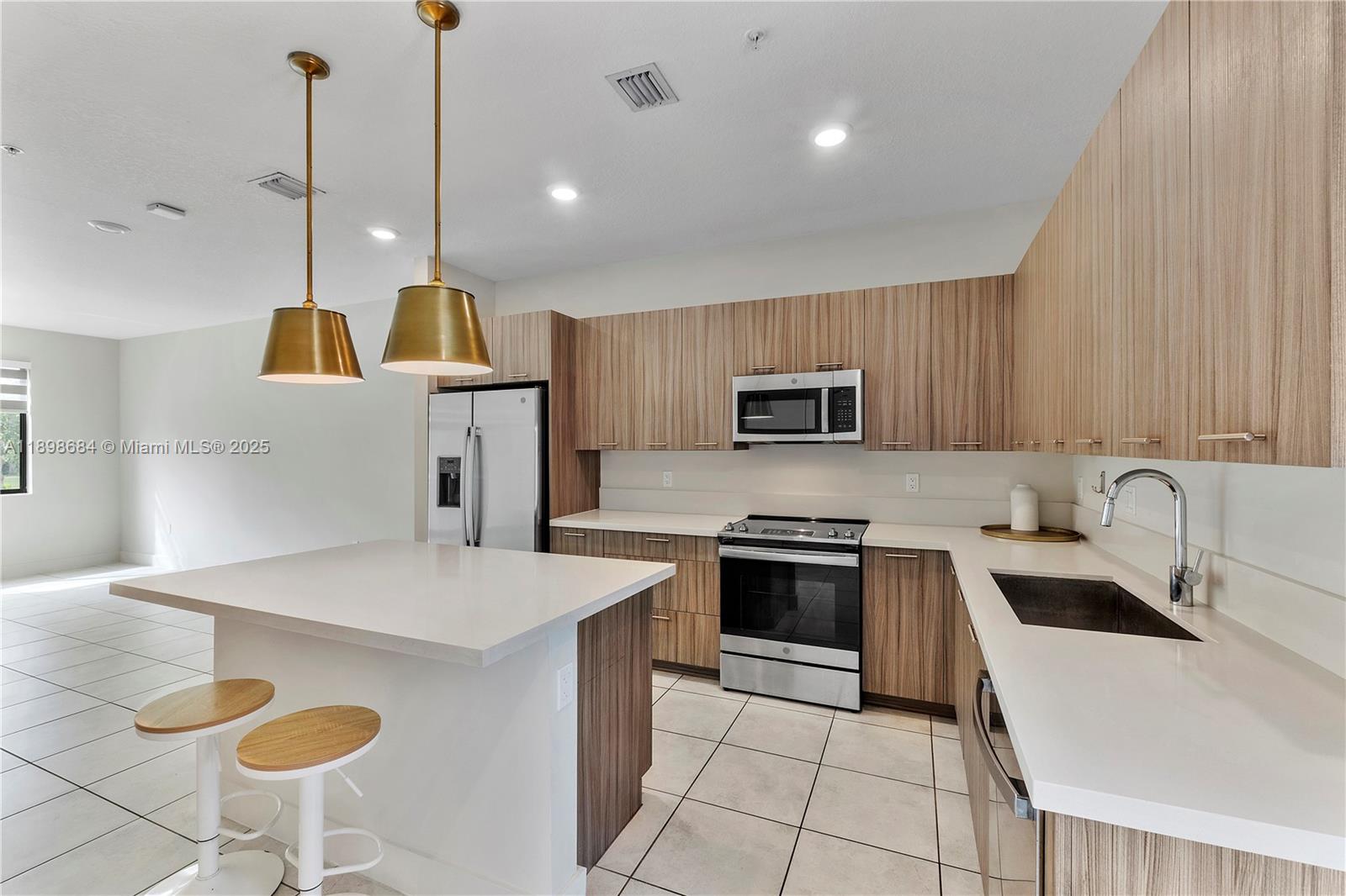 8301 NW 41st St #B-102 Doral, FL 33166