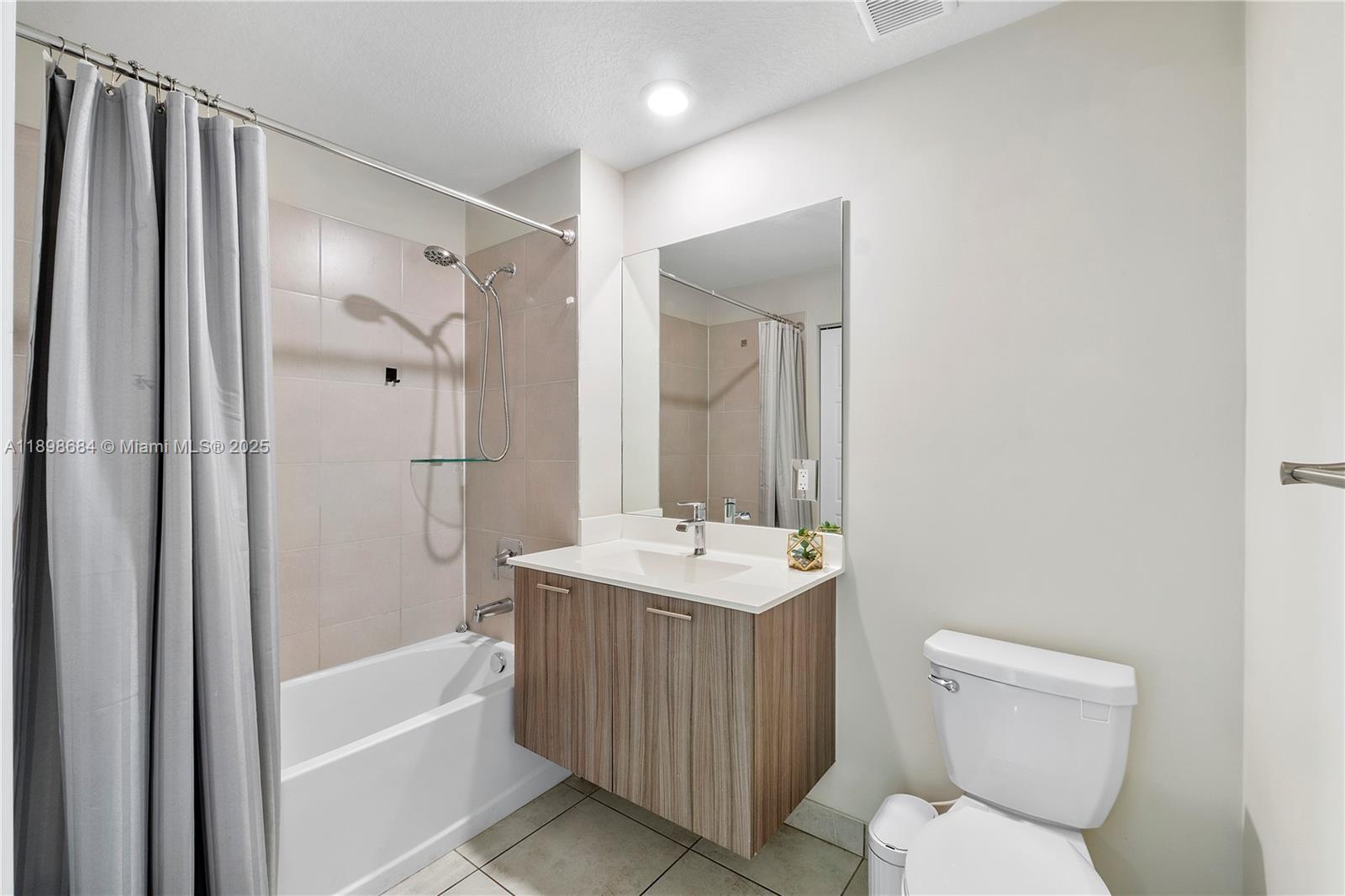 8301 NW 41st St #B-102 Doral, FL 33166