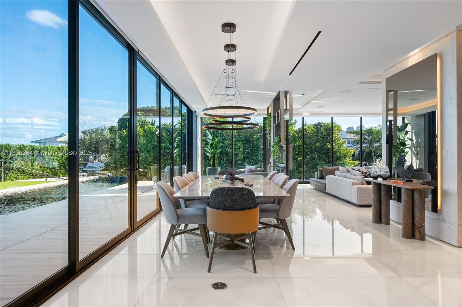 790 Lake Rd Miami, FL 33137