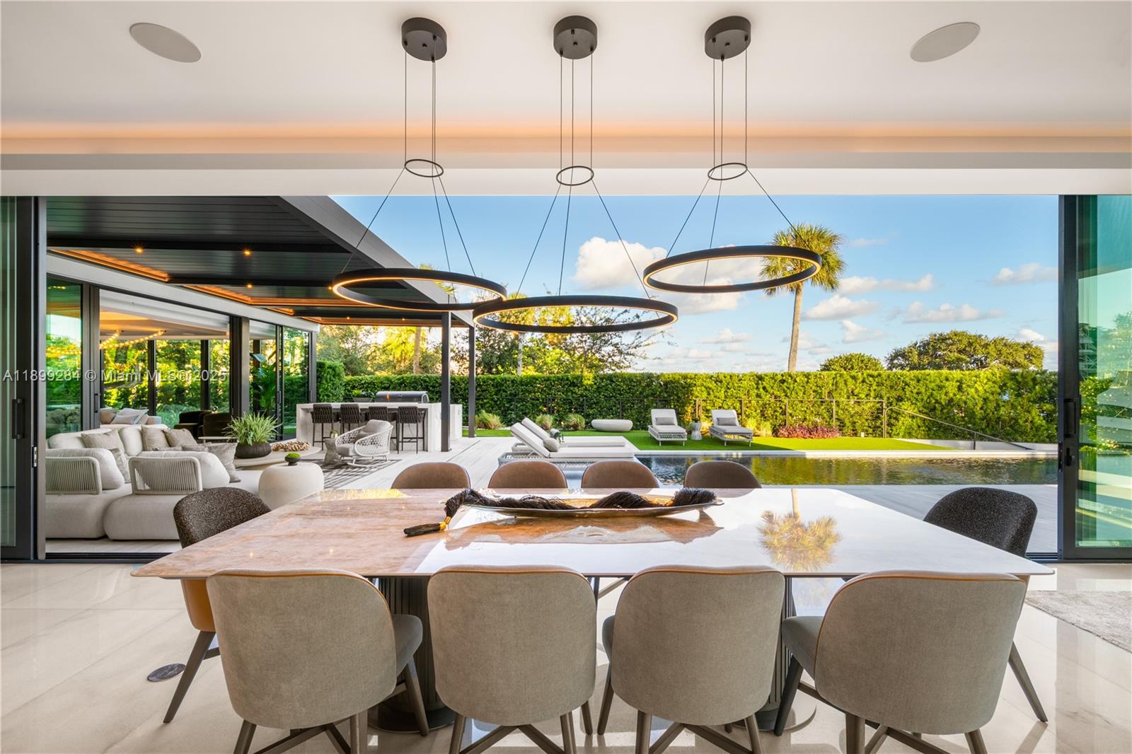 790 Lake Rd Miami, FL 33137