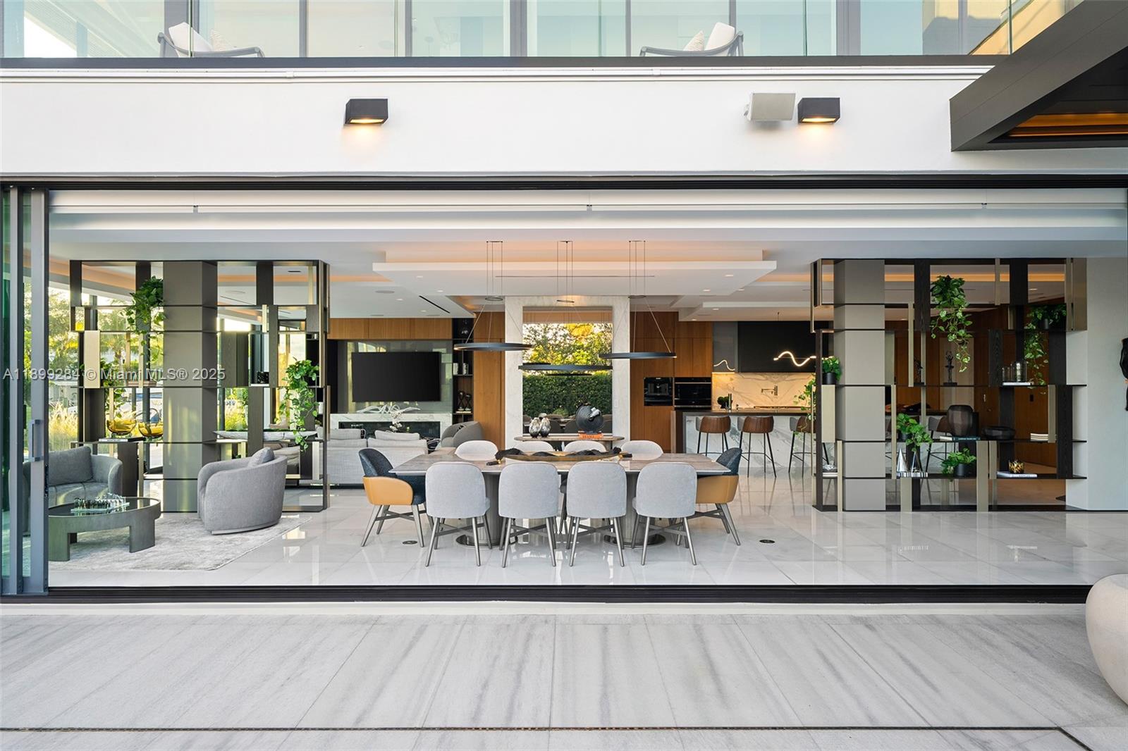 790 Lake Rd Miami, FL 33137