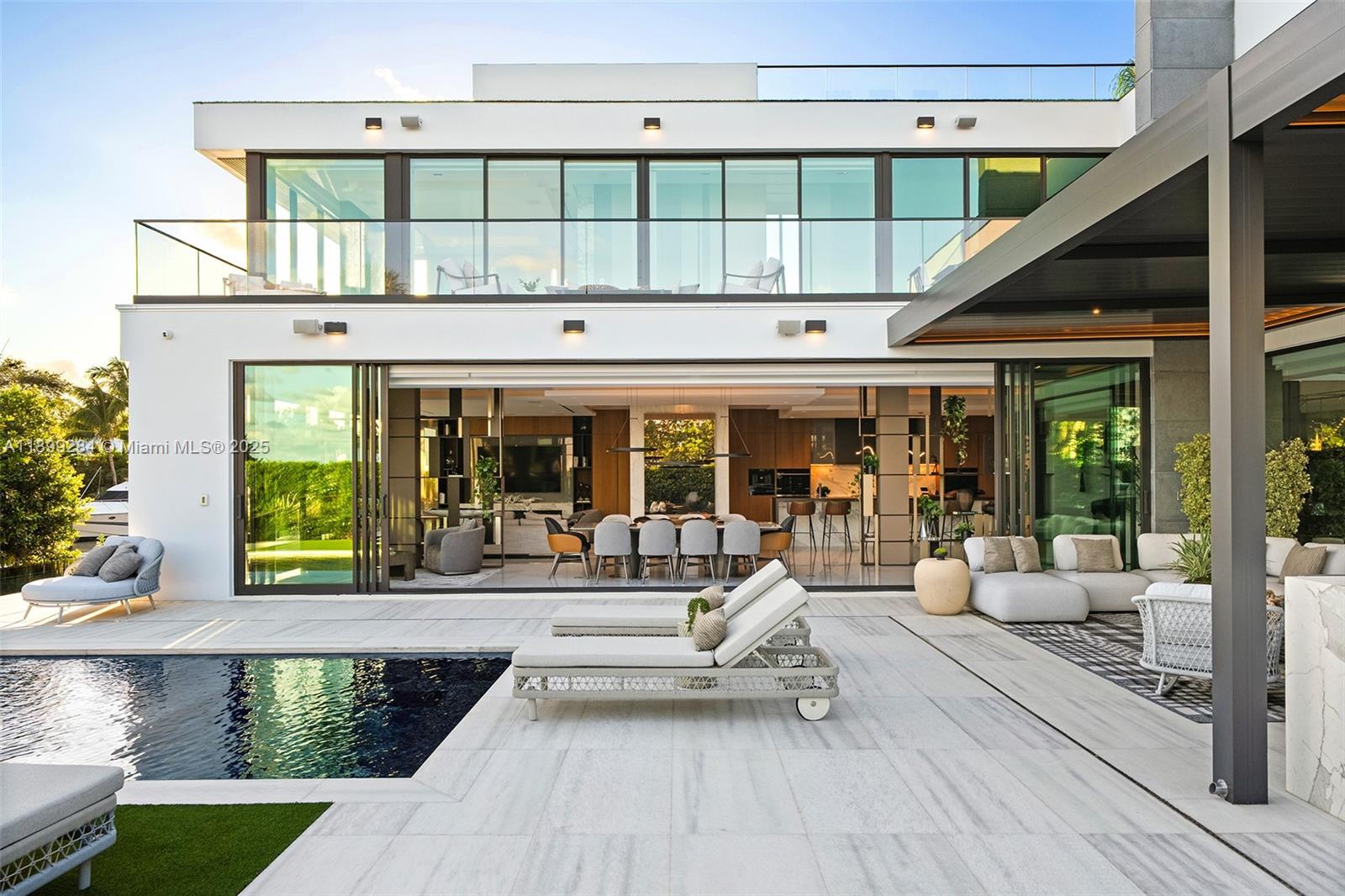 790 Lake Rd Miami, FL 33137