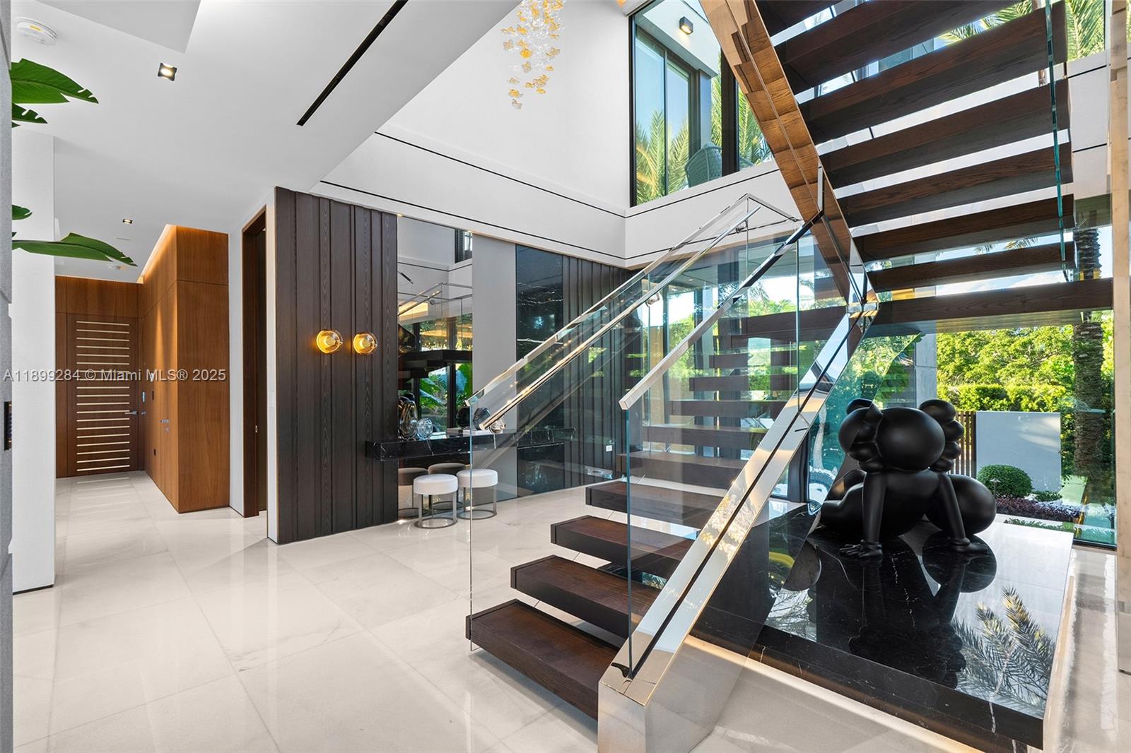 790 Lake Rd Miami, FL 33137