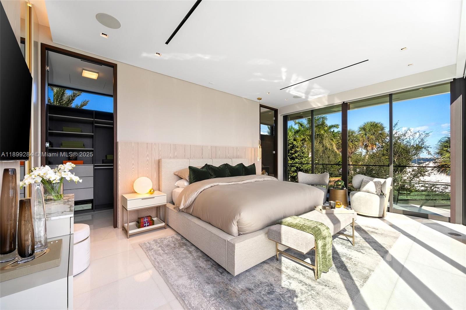 790 Lake Rd Miami, FL 33137