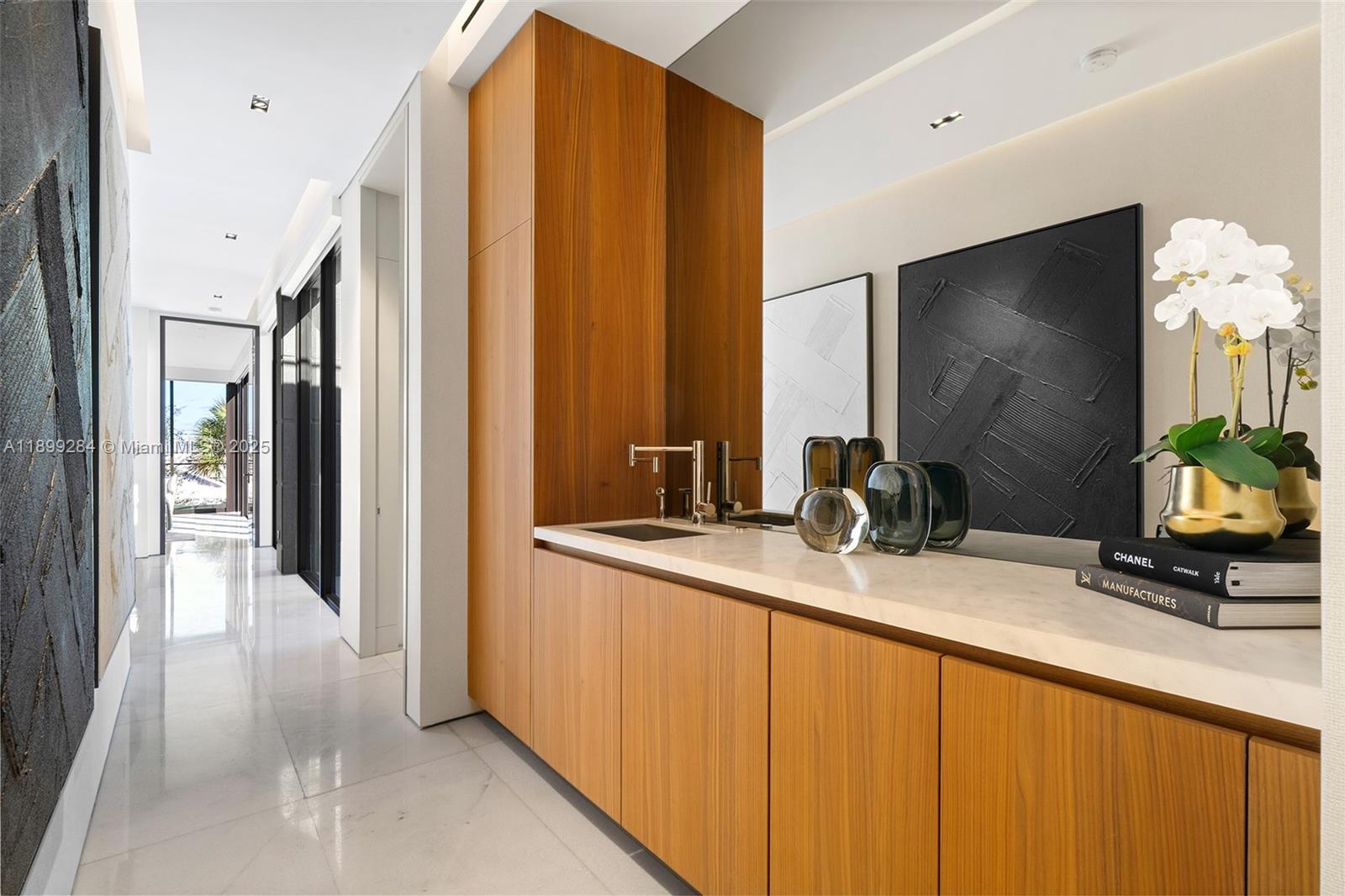 790 Lake Rd Miami, FL 33137