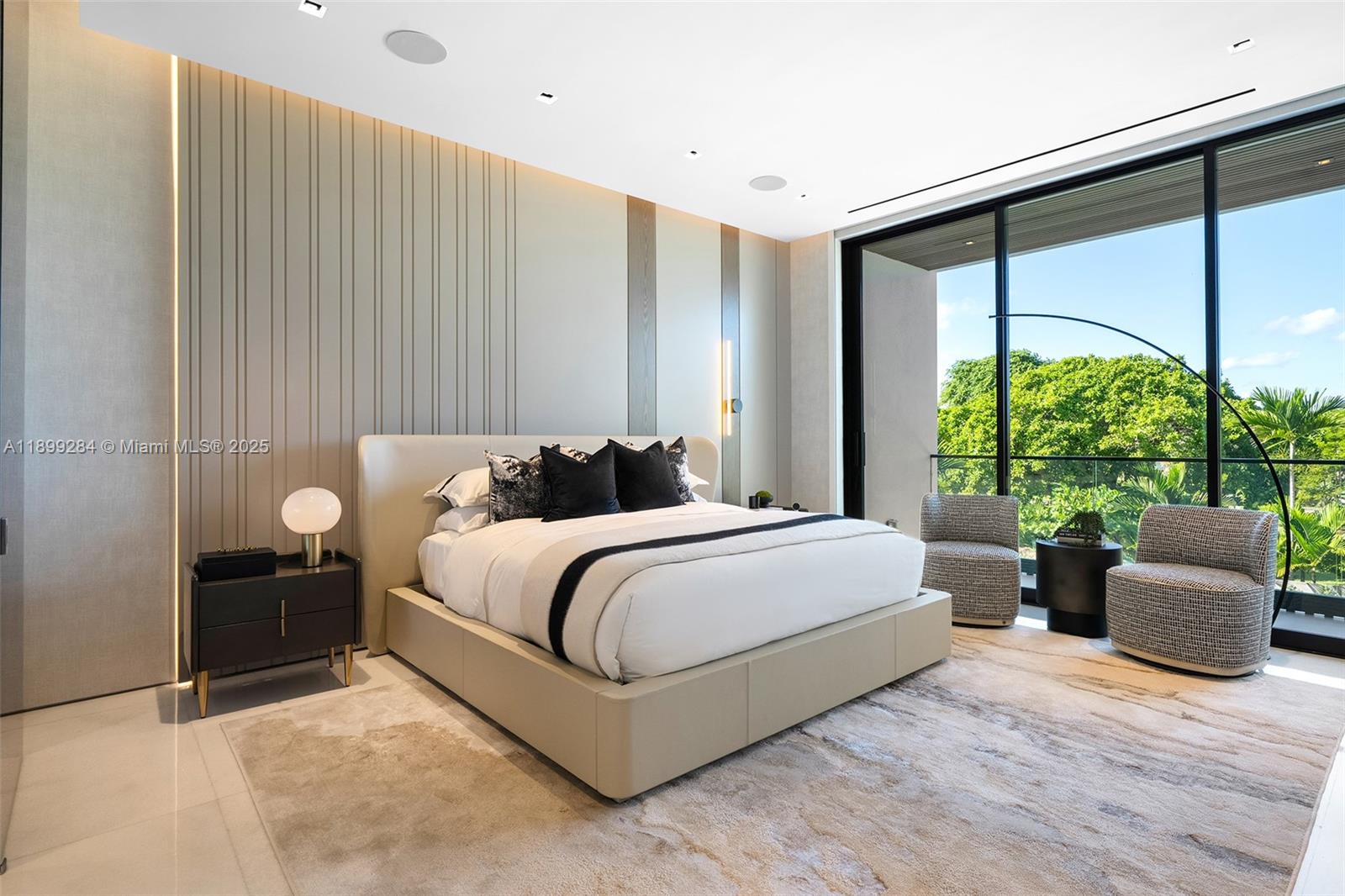 790 Lake Rd Miami, FL 33137