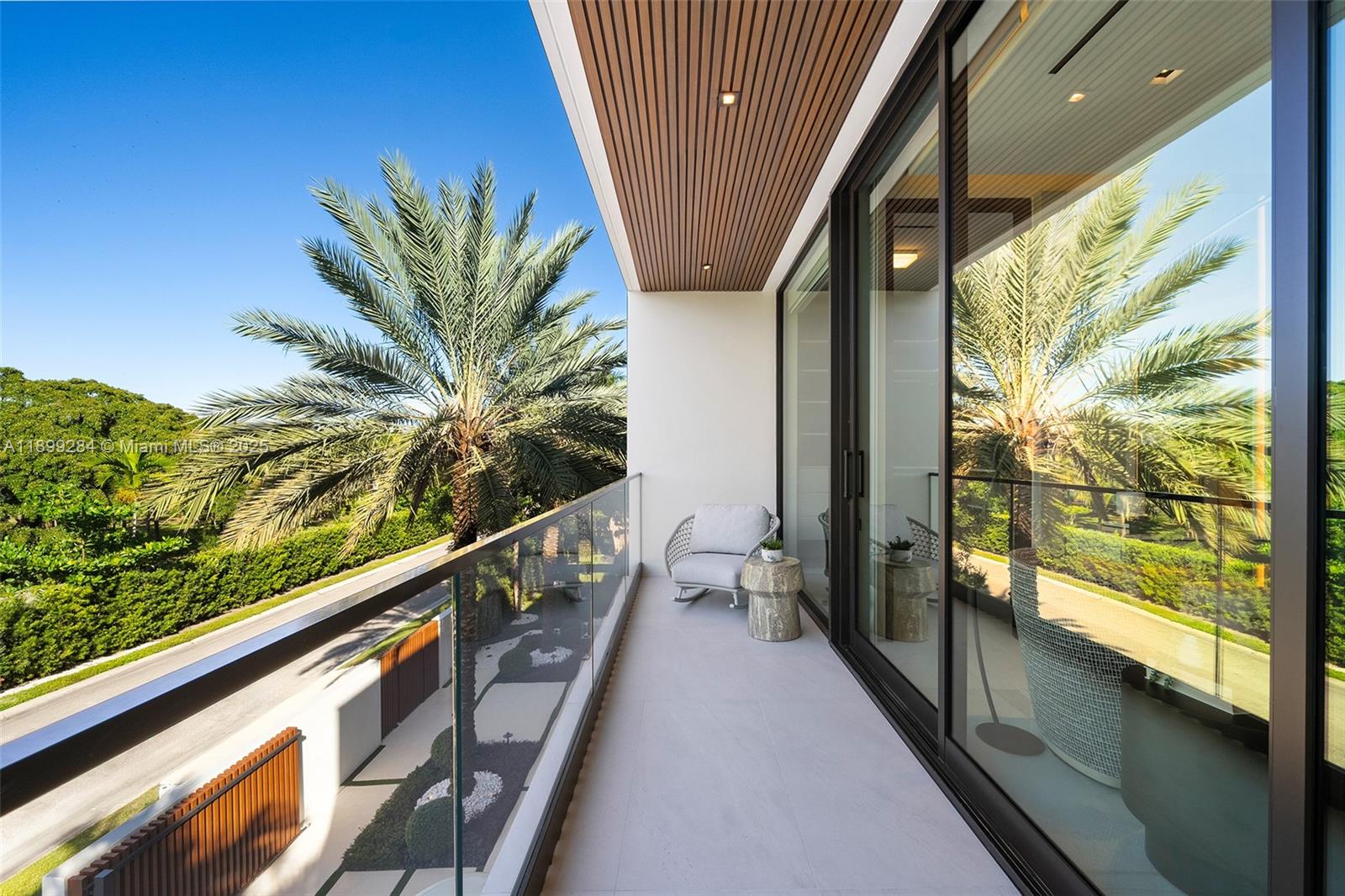 790 Lake Rd Miami, FL 33137