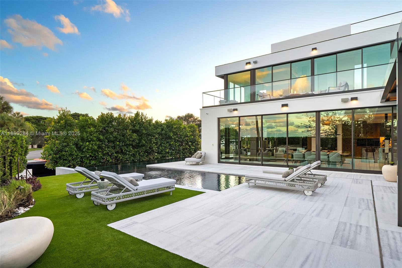 790 Lake Rd Miami, FL 33137