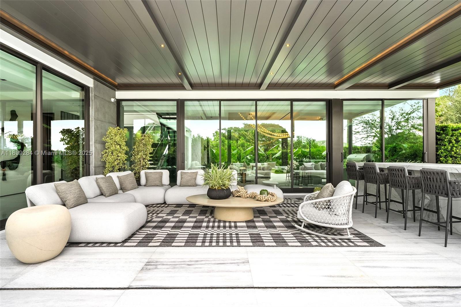 790 Lake Rd Miami, FL 33137