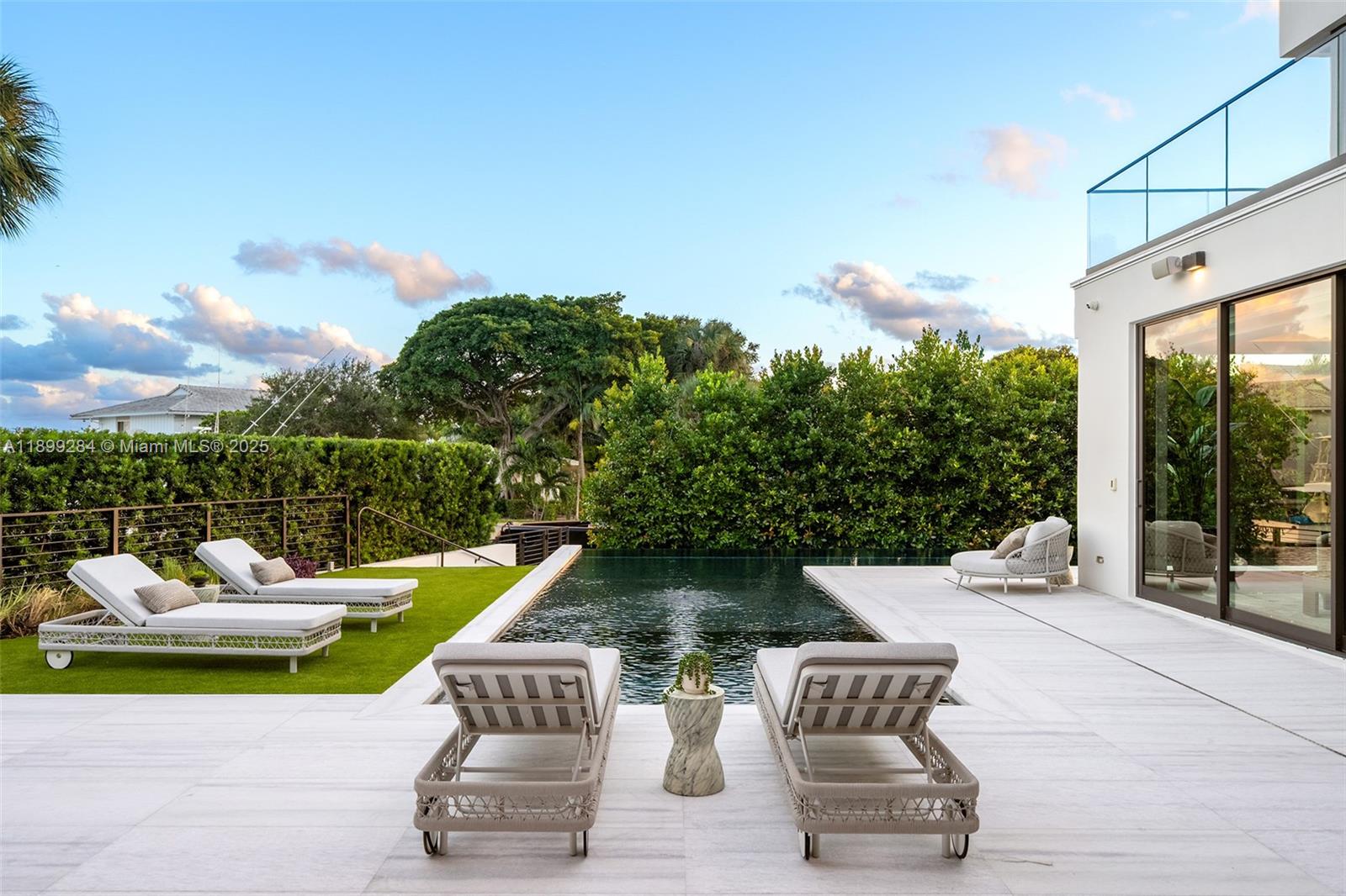 790 Lake Rd Miami, FL 33137