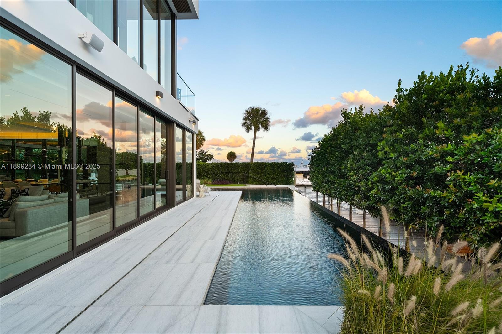 790 Lake Rd Miami, FL 33137