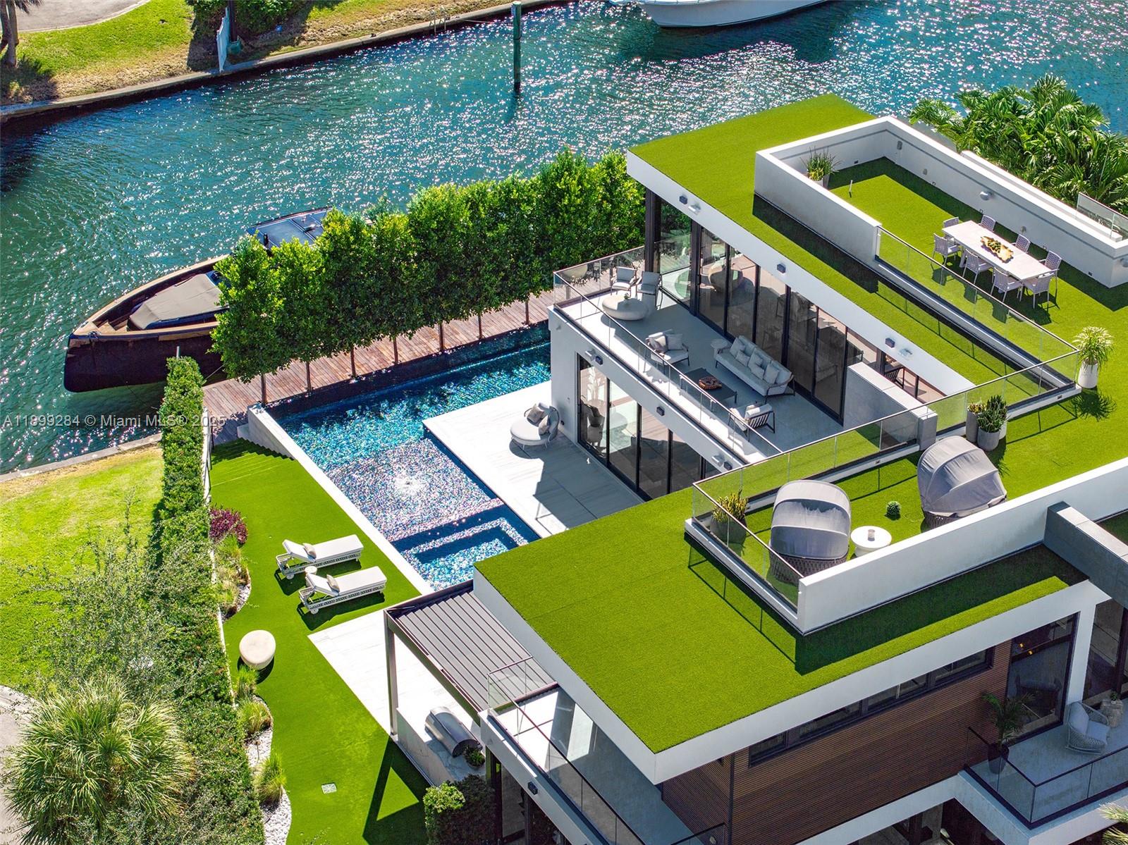 790 Lake Rd Miami, FL 33137