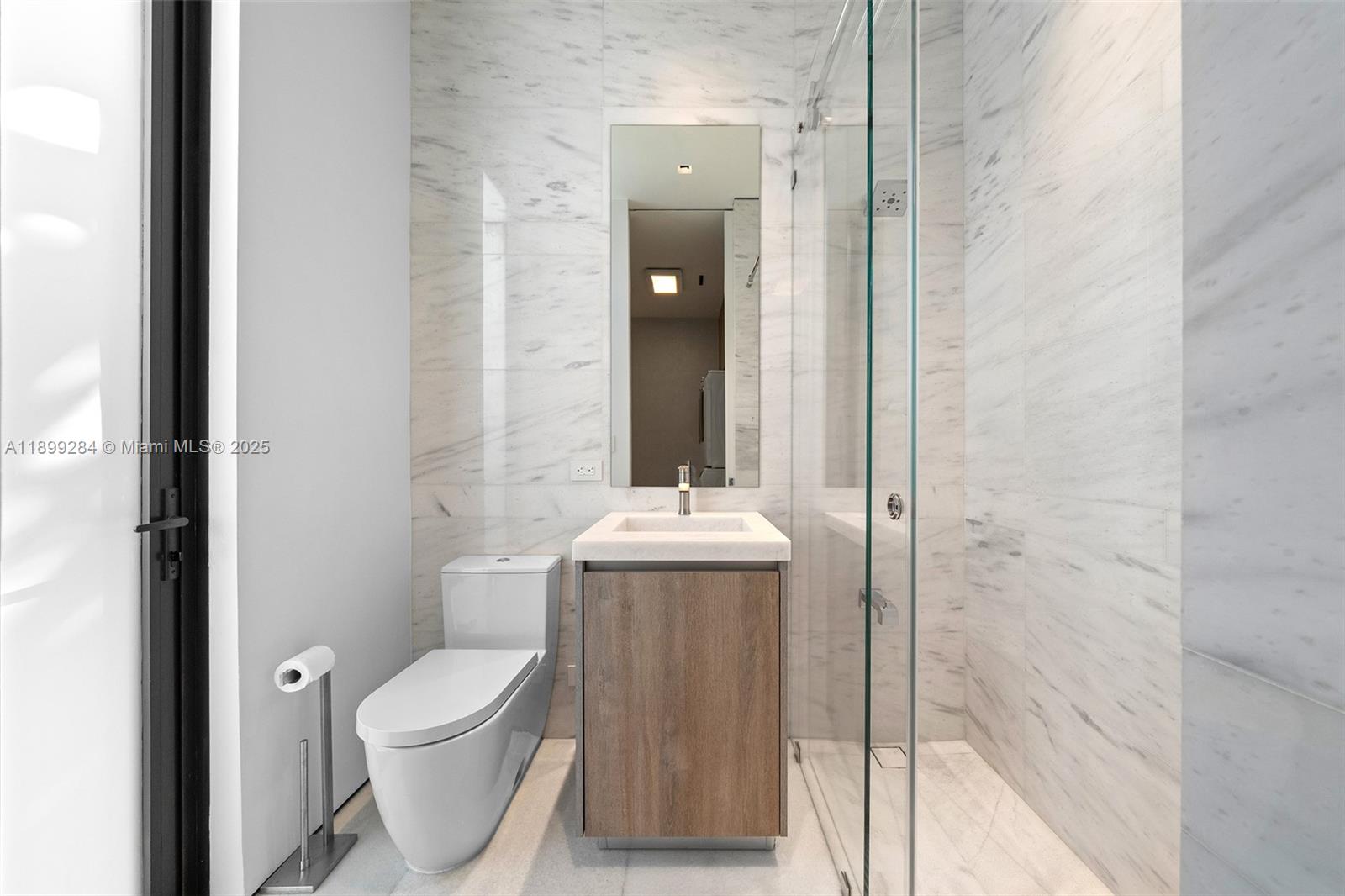 790 Lake Rd Miami, FL 33137