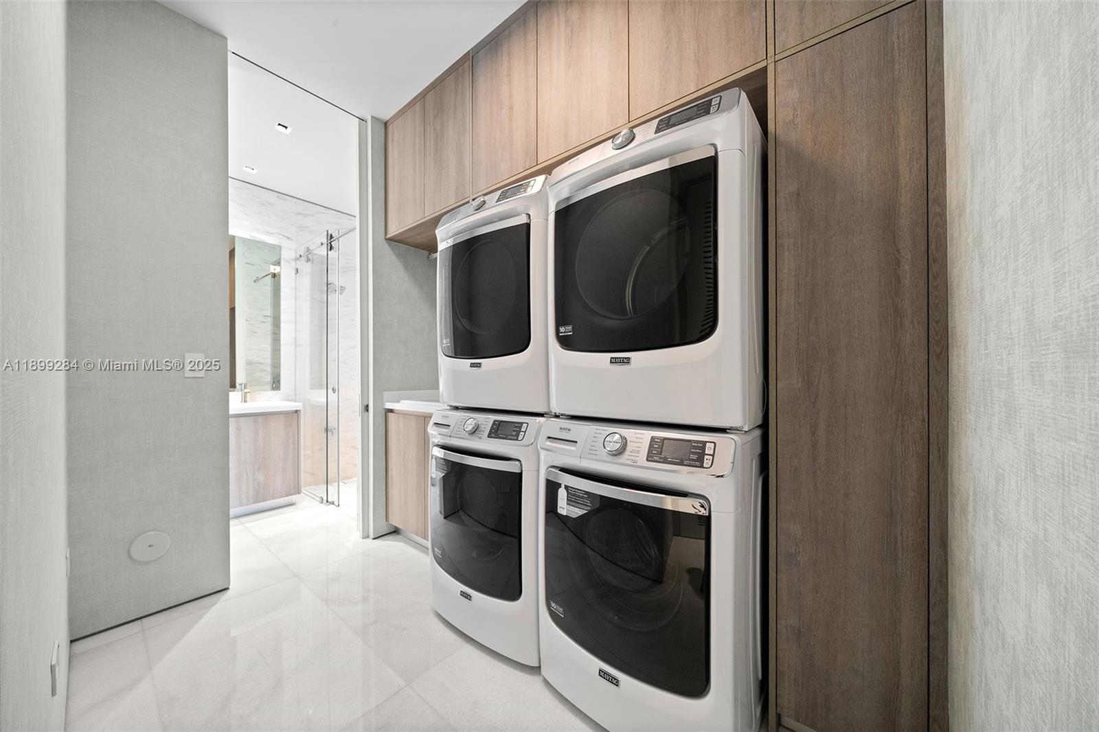 790 Lake Rd Miami, FL 33137