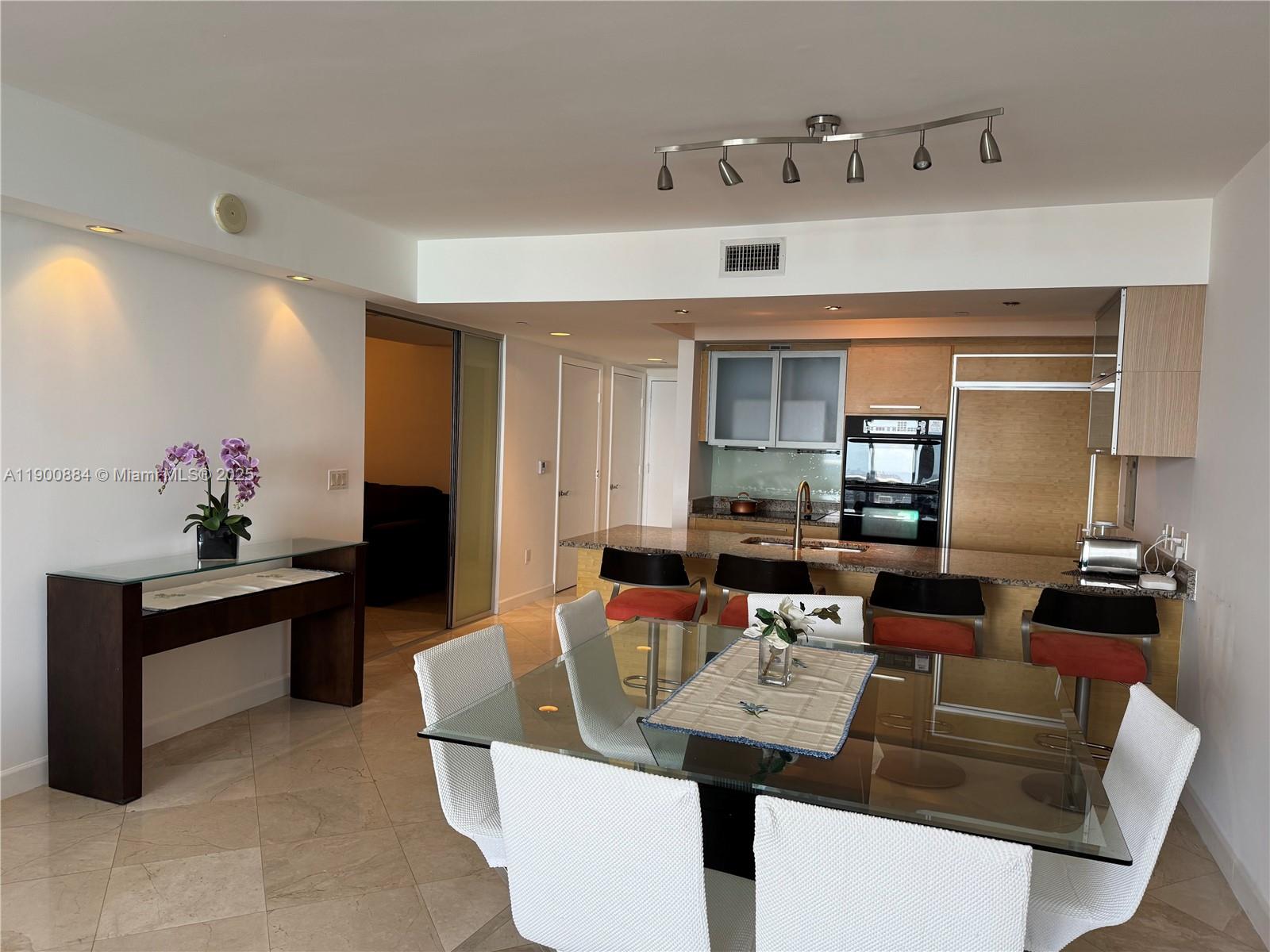 image Beach Club Tower 26