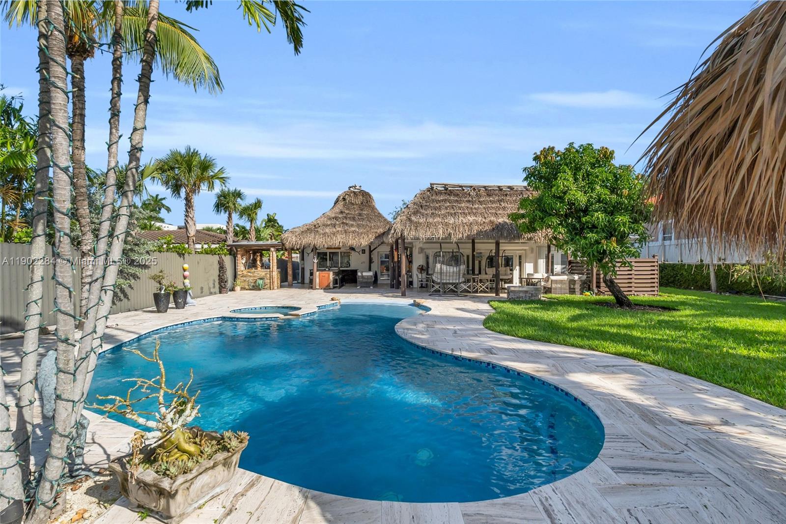 2108 NE 124th St North Miami, FL 33181