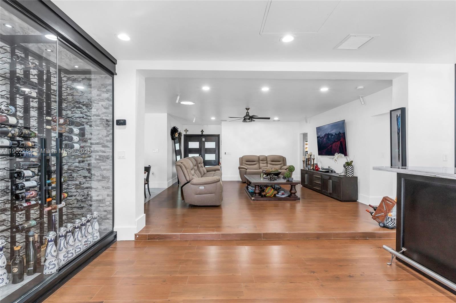 2108 NE 124th St North Miami, FL 33181