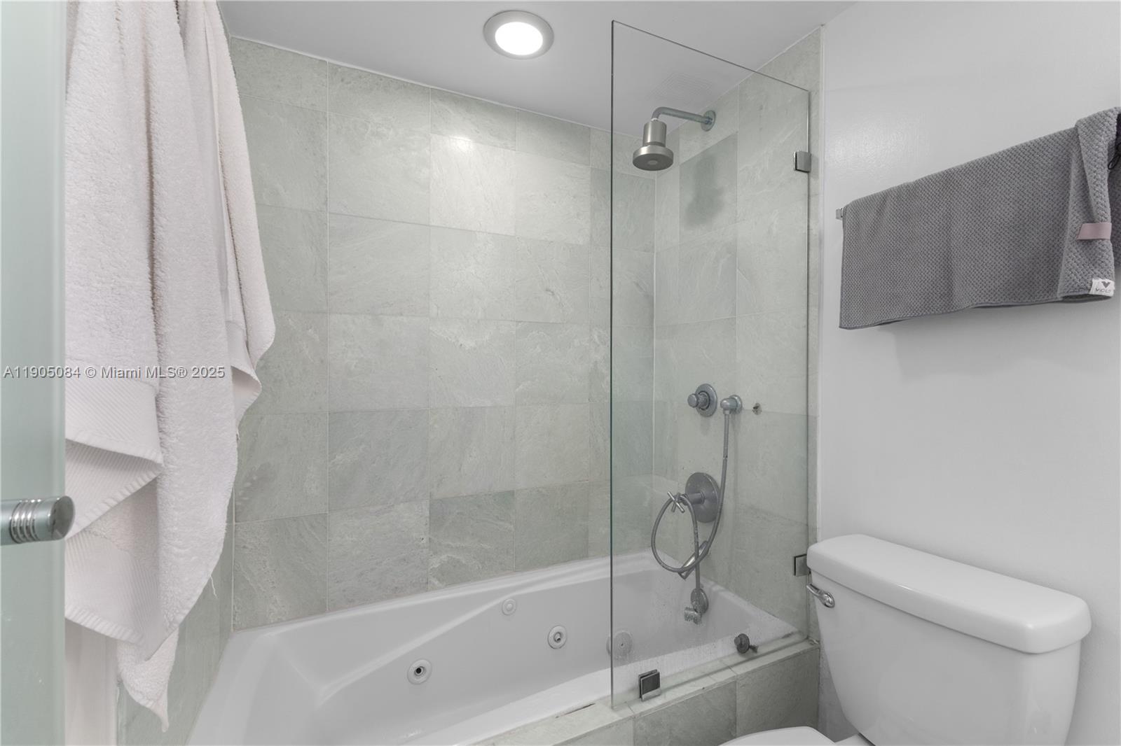 nine Island Ave #402 Miami Beach, FL 33139