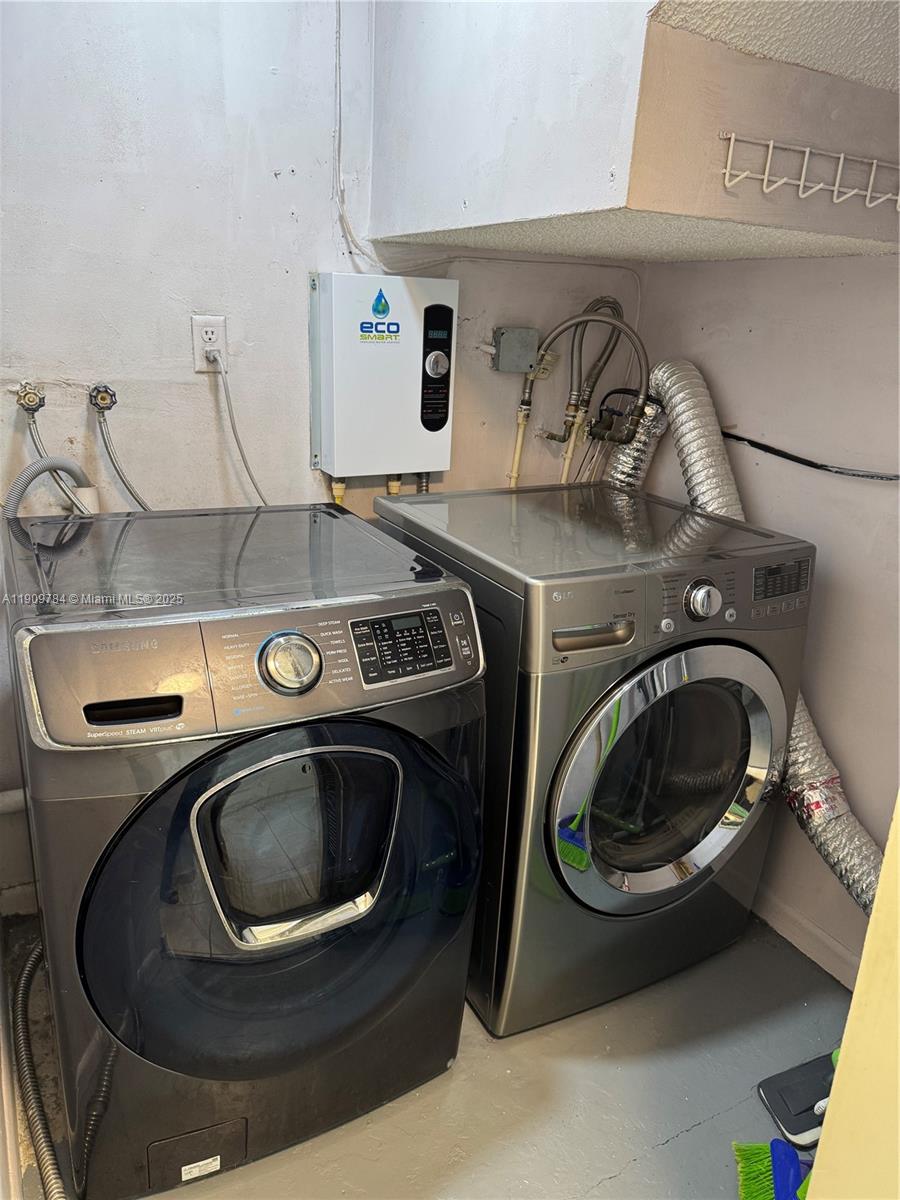 6025 SW 133rd Ct Miami, FL 33183