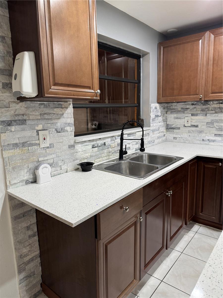 6025 SW 133rd Ct Miami, FL 33183