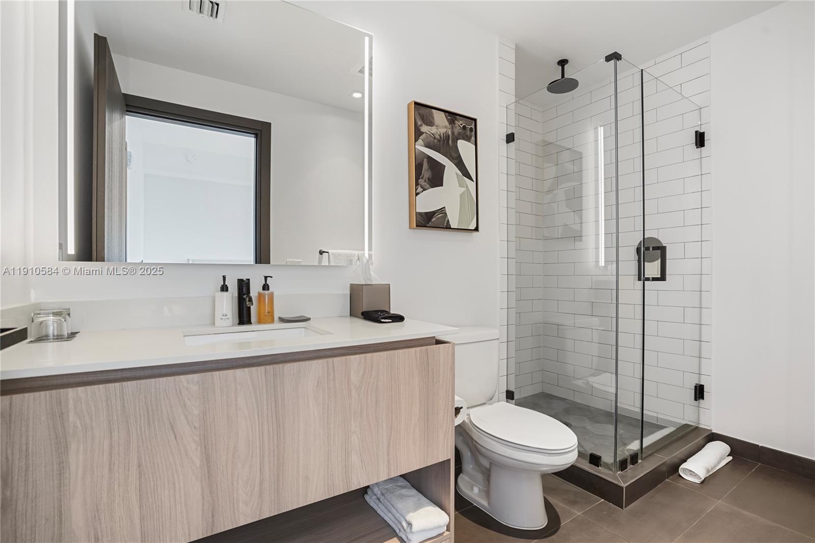 398 NE 5th St #1811 Miami, FL 33132