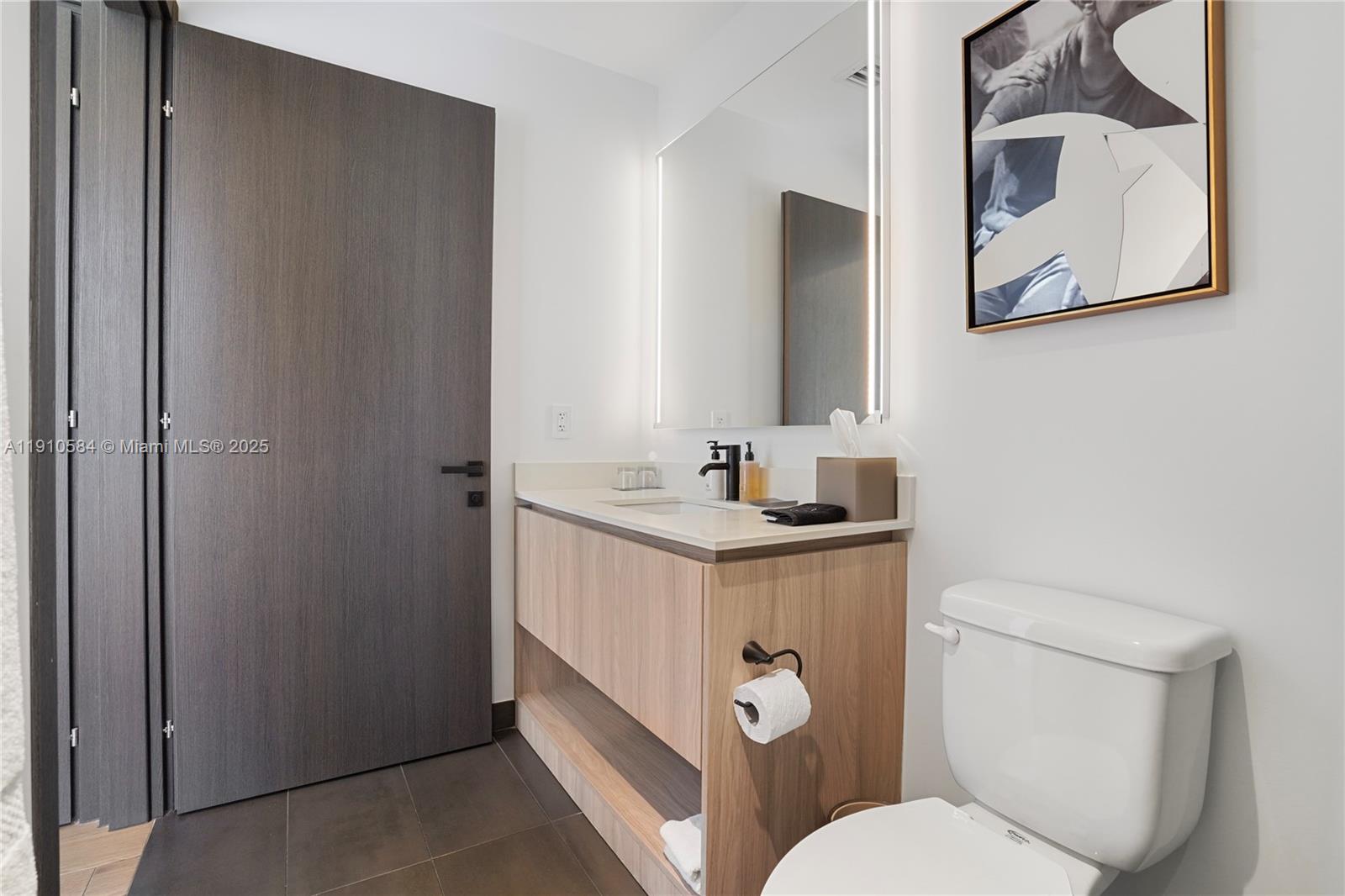 398 NE 5th St #1811 Miami, FL 33132