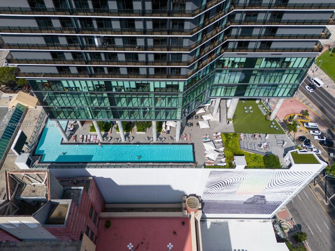 398 NE 5th St #1811 Miami, FL 33132