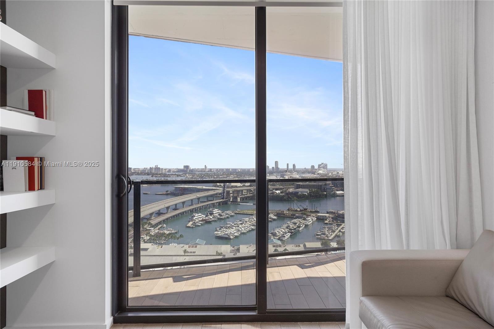 398 NE 5th St #1811 Miami, FL 33132