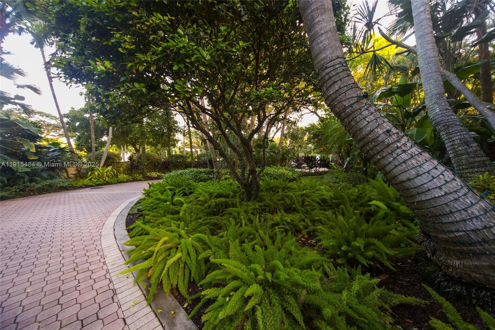 2127 Brickell Ave #2504 Miami, FL 33129