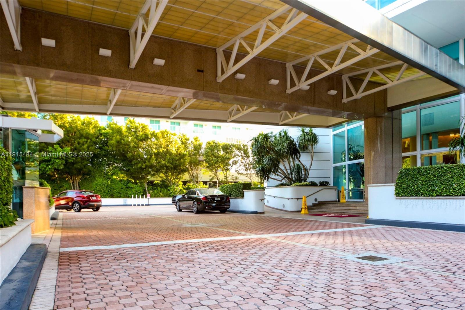 2127 Brickell Ave #2504 Miami, FL 33129