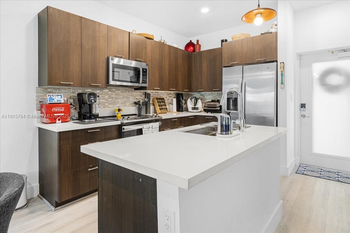 8301 NW 41st St #B-309